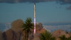 Die Mega-Rakete Starship von SpaceX startet zu einem Testflug von der Starbase in Boca Chica, Texas, am Montag, 13. Oktober 2025. 
