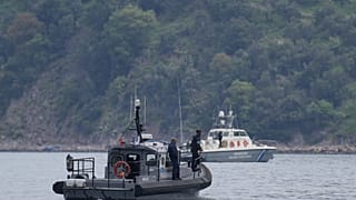 Σκάφη της Frontex και του ελληνικού λιμενικού σε επιχείρηση διάσωσης στη Λέσβο - φώτο αρχείου