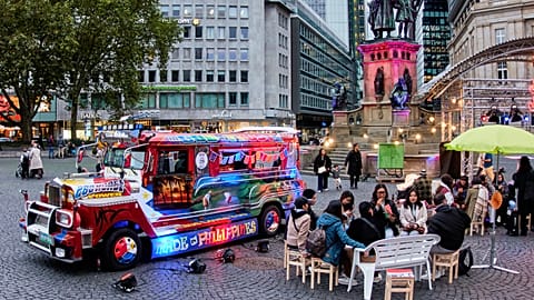 Auf der diesjährigen Frankfurter Buchmesse wird das Jugendwort des Jahres verkündet.