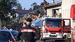 Policemen cordon off the scene of an explosion in the town of Castel d’Azzano, 14 October, 2025