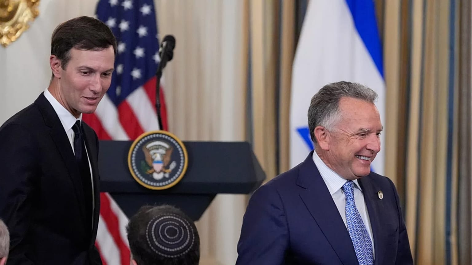  المبعوث الأمريكي الخاص إلى الشرق الأوسط، ستيف ويتكوفK وجاريد كوشنر،البيت الأبيض، يوم الاثنين 29 سبتمبر/أيلول 2025، في واشنطن. 