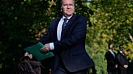 Der deutsche Verteidigungsminister Boris Pistorius trifft am Dienstag, den 30. September 2025, zu einer vertraulichen Kabinettssitzung in der „Villa Borsig“ in Berlin ein.