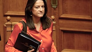 Η υπουργός Εργασίας και Κοινωνικών Ασφαλίσεων Νίκη Κεραμέως στην Ολομέλεια της Βουλής. 16 Οκτωβρίου 2025.