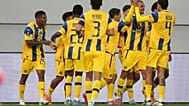 لاعبو مكابي يحتفلون بعد تسجيل هدف خلال مباراة افتتاحية لدوري أوروبا بين مكابي تل أبيب وGNK دينامو زغرب، في ملعب TSC أرينا بمدينة باكا توبولا، صربيا، يوم الخميس 2 أكتوبر 2025. 