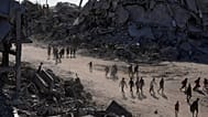Am 10. Oktober 2025 kehren Palästinenser ins zerstörte Zeitoun-Viertel von Gaza zurück, nach Waffenruhe und Geisel-Freilassung