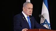 رئيس الوزراء الإسرائيلي بنيامين نتنياهو في مراسم التأبين الرسمي للجنود الذين قُتلوا في الحرب، في جبل هرتسل بمدينة القدس، يوم الخميس 16 أكتوبر 2025. (تصوير: أليكس كولومويسكي