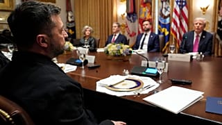 „Präsident Donald Trump (rechts) spricht vor einem Mittagessen mit dem ukrainischen Präsidenten Wolodymyr Selenskyj.