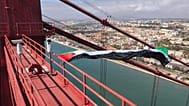 Bandeira palestiniana no topo da Ponte 25 de Abril