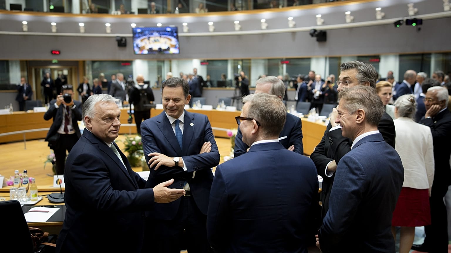 Orbán Viktor Brüsszelben, európai vezetők körében