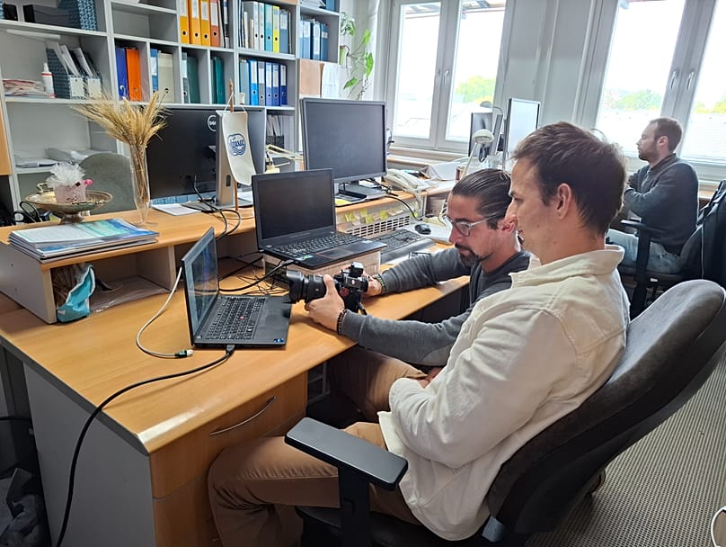 Κινηματογράφηση των υδρολογικών μοντέλων στα κεντρικά γραφεία της ATIVIZIG στο Σέγκεντ της Ουγγαρίας