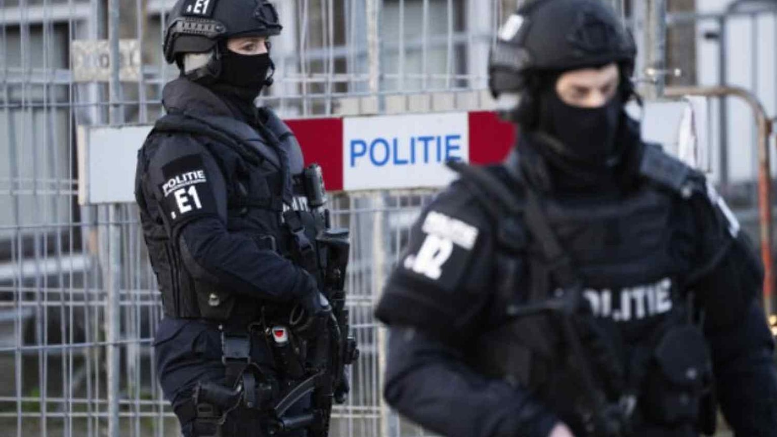 Hollanda polisi