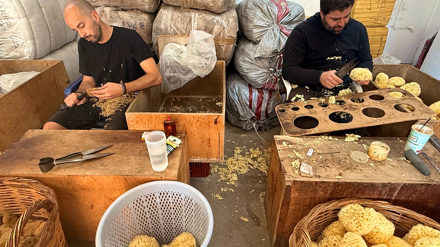Lavorazione delle spugne a Calimno