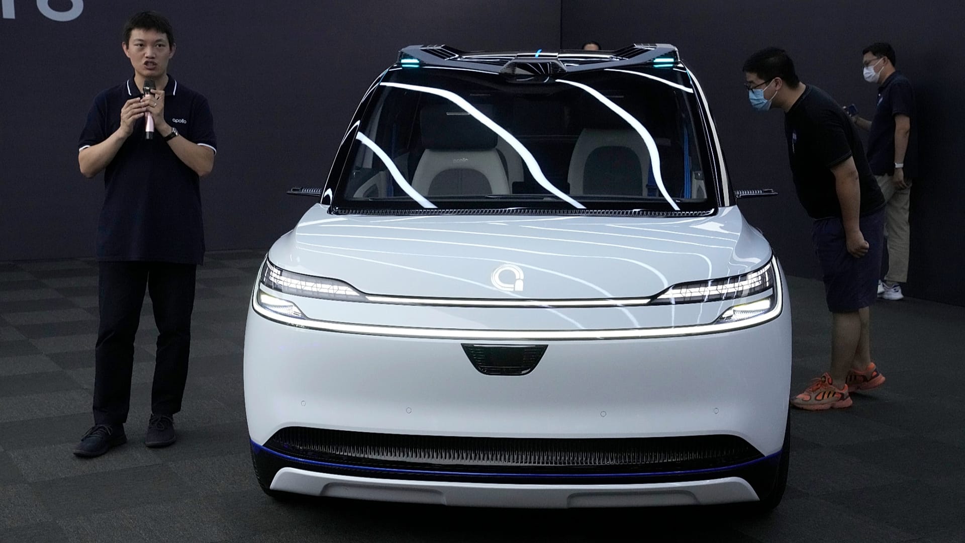 Baidu'nun Apollo Go robot taksi kolu İsviçre'de PostBus ile stratejik ortaklığa girişti