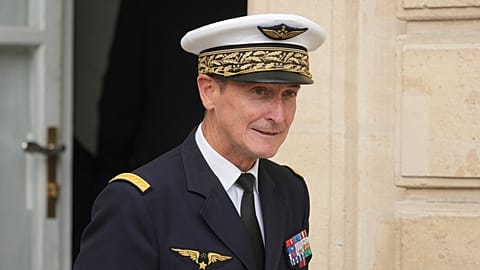 رئيس أركان الدفاع الفرنسي فابيان ماندون يظهر خلال قمة حول أوكرانيا في قصر الإليزيه في باريس، فرنسا، الخميس 4 سبتمبر/أيلول 2025.