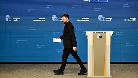 Президент Владимир Зеленский заявил, что кредит нужен его стране до начала 2026 года.