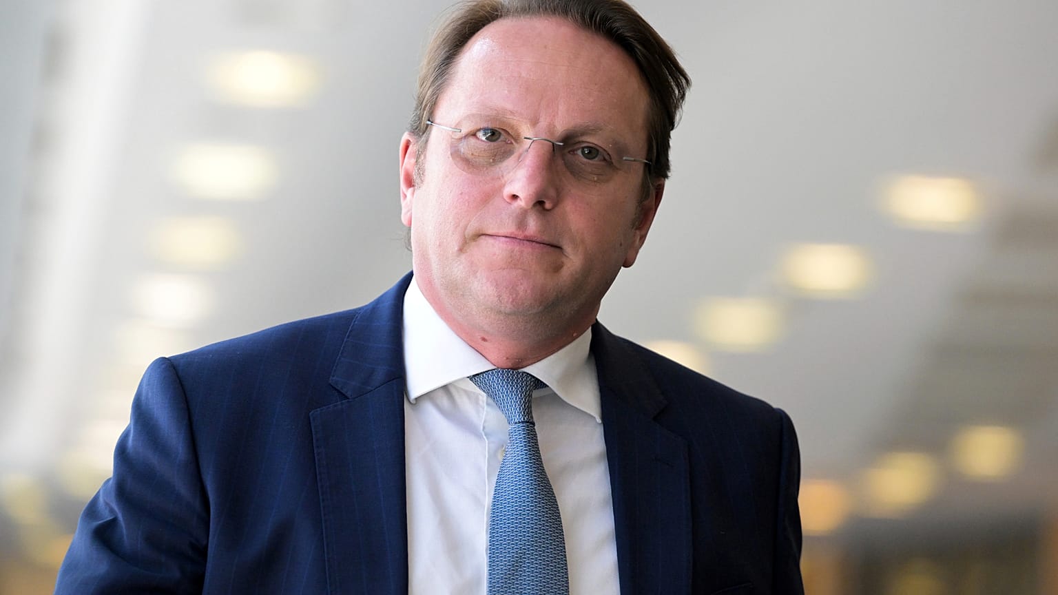 Várhelyi Olivér az EU-ban