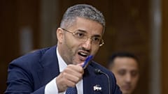 عامر غالب يتحدث خلال جلسة استماع للجنة العلاقات الخارجية بمجلس الشيوخ الأمريكي بشأن ترشيحه المرتقب لمنصب سفير الولايات المتحدة لدى الكويت، في مبنى الكابيتول، الخميس 23 أكتوبر.