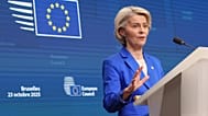 Η πρόεδρος της Ευρωπαϊκής Επιτροπής Ursula von der Leyen απευθύνεται σε συνέντευξη Τύπου μετά το πέρας της Συνόδου Κορυφής της ΕΕ στις Βρυξέλλες, Πέμπτη 23 Οκτωβρίου 2025.