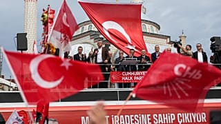 Özgür Özel, Çağlayan Adliyesi'nde