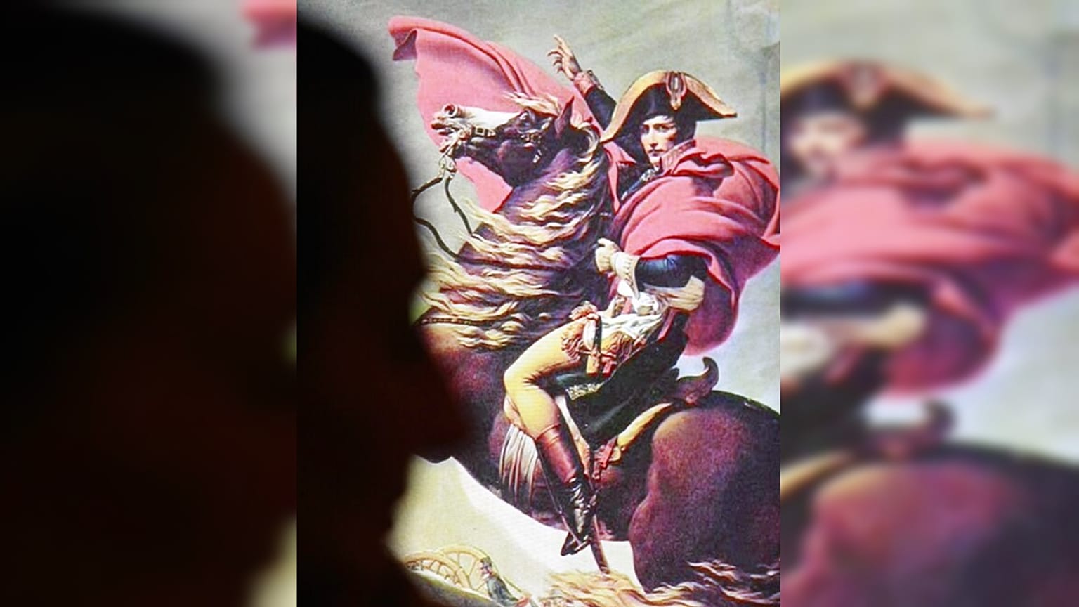 لوحة "نابوليون يعبر جبال الألب" التي رسمها الفنان الفرنسي جاك-لويس دافيد عام 1800