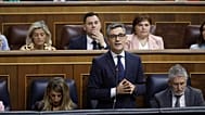 Félix Bolaños García, ministro de la Presidencia, Justicia y Relaciones con las Cortes, se dirige a la diputada Cayetana Álvarez de Toledo el 22 de octubre de 2025