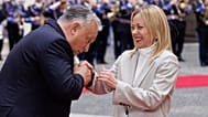 Premier Włoch Giorgia Meloni przyjmuje premiera Węgier Viktora Orbána w Rzymie, poniedziałek, 27 października 2025 r.