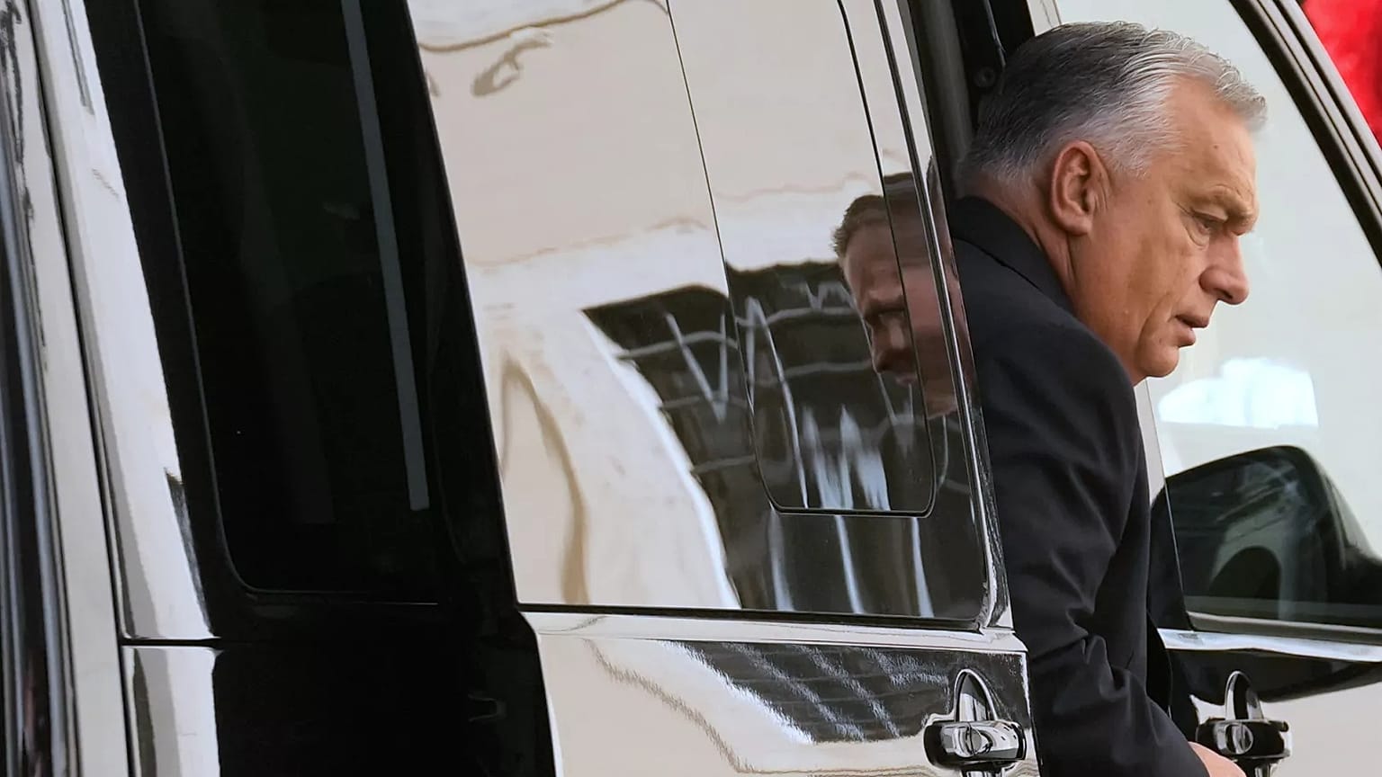 FILE: Il primo ministro ungherese Viktor Orban