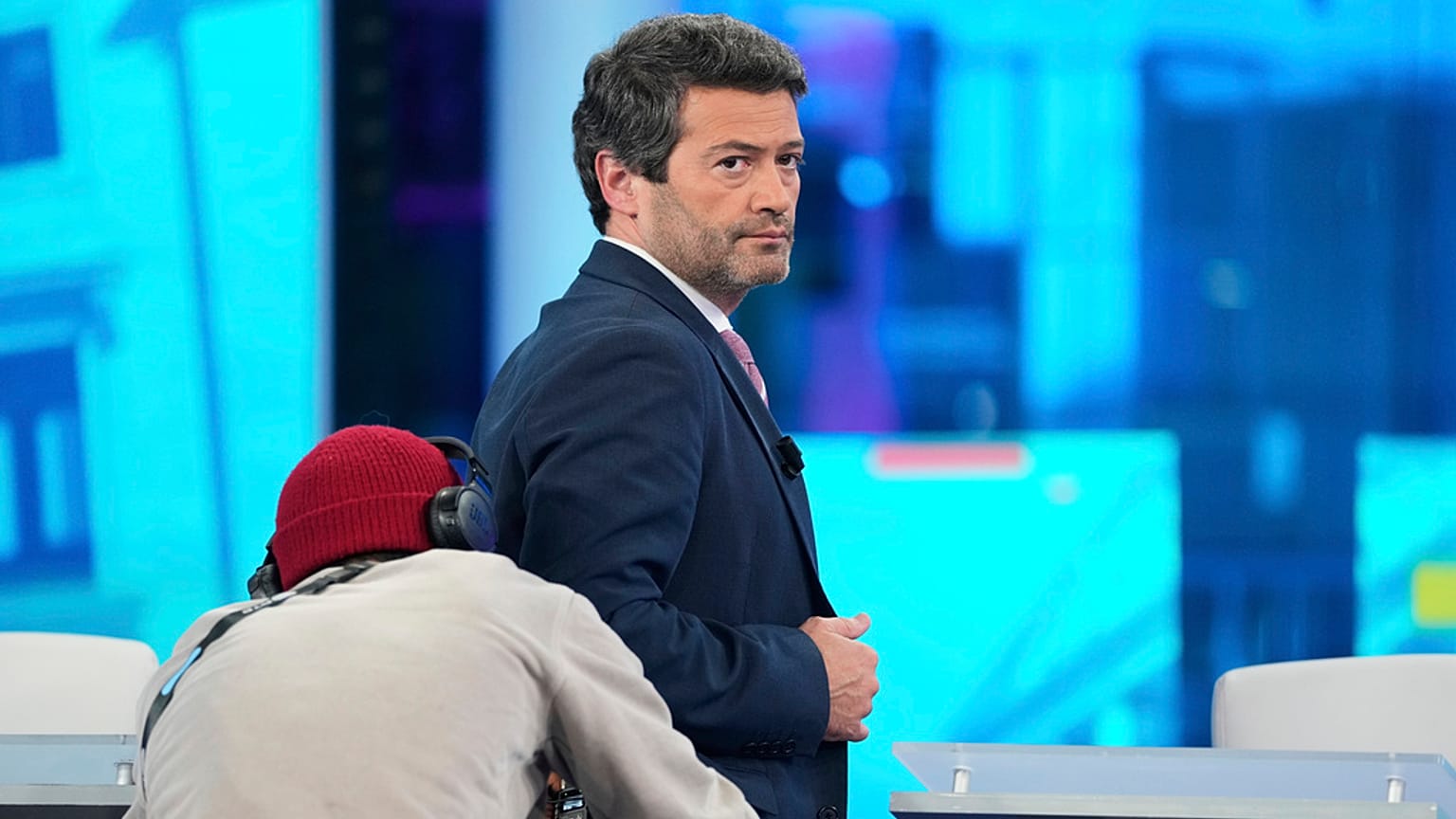 ARQUIVO (04.05.2025): Andre Ventura, líder do partido populista de direita Chega preparando-se para mais um debate televisivo