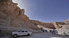 Cada año muchos turistas se embarcan en cruceros por el Nilo hacia Luxor