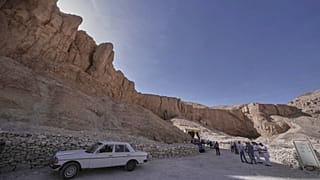 Ogni anno tantissimi turisti si imbarcano sulle crociere sul Nilo alla volta di Luxor