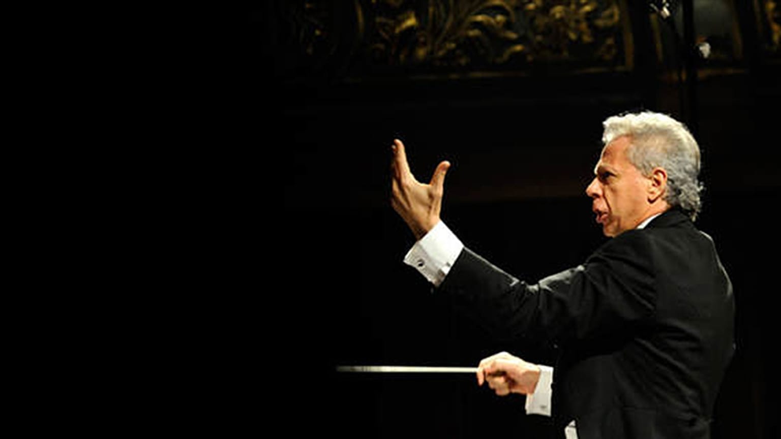 Türk orkestra şefi Rengim Gökmen.