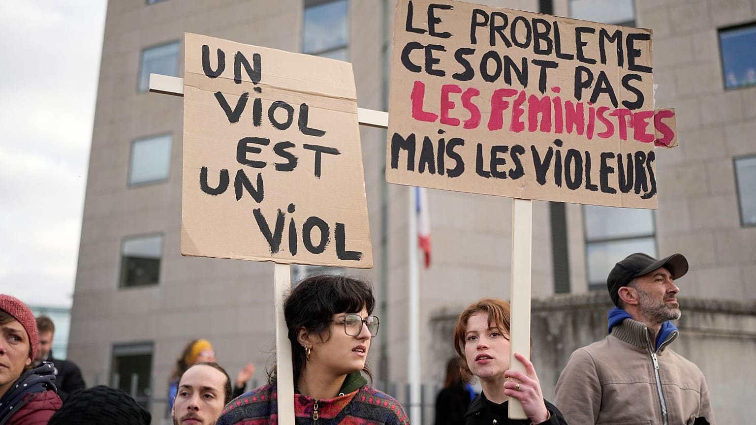 تظاهرات علیه تجاوز در فرانسه