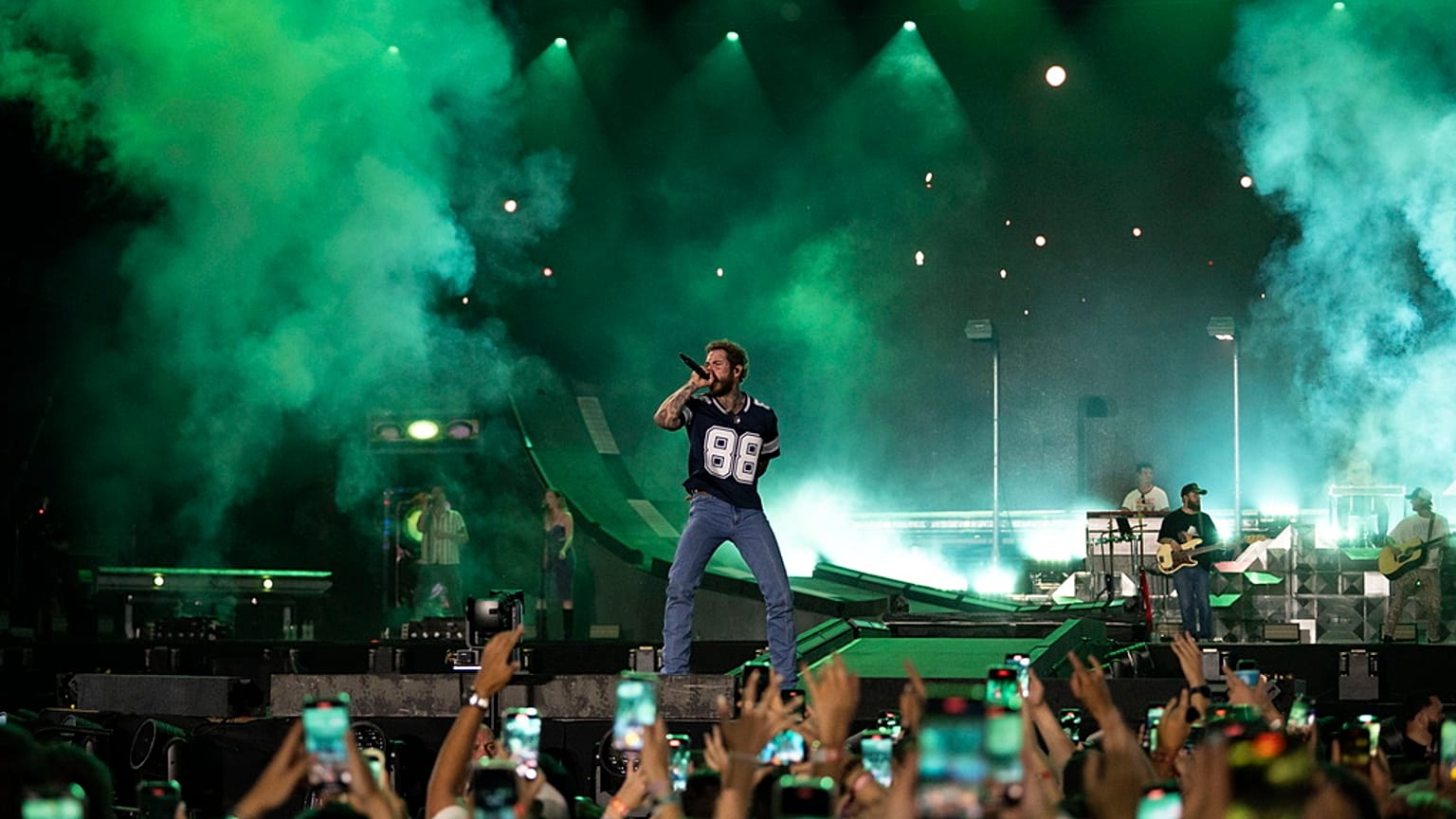 Post Malone koncertje a 31. Sziget Fesztiválon a Hajógyári-szigeten, Budapesten, Magyarországon, 2025. augusztus 10-én