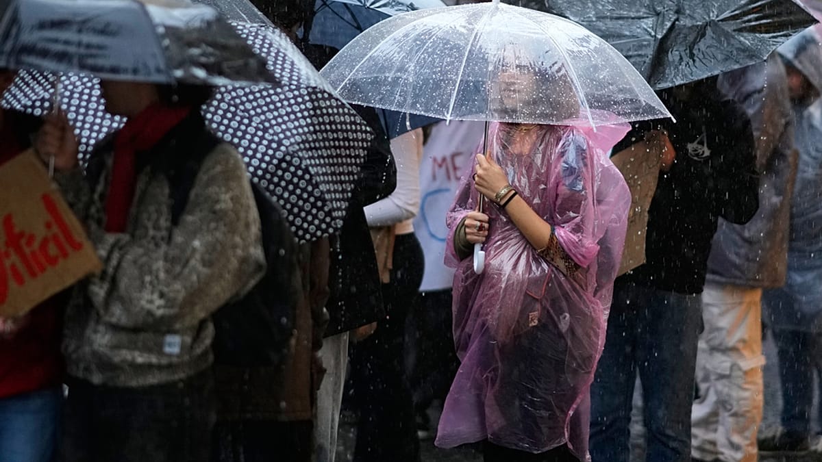 Vents violents et pluies torrentielles au Portugal : plus d'un millier d'incidents recensés