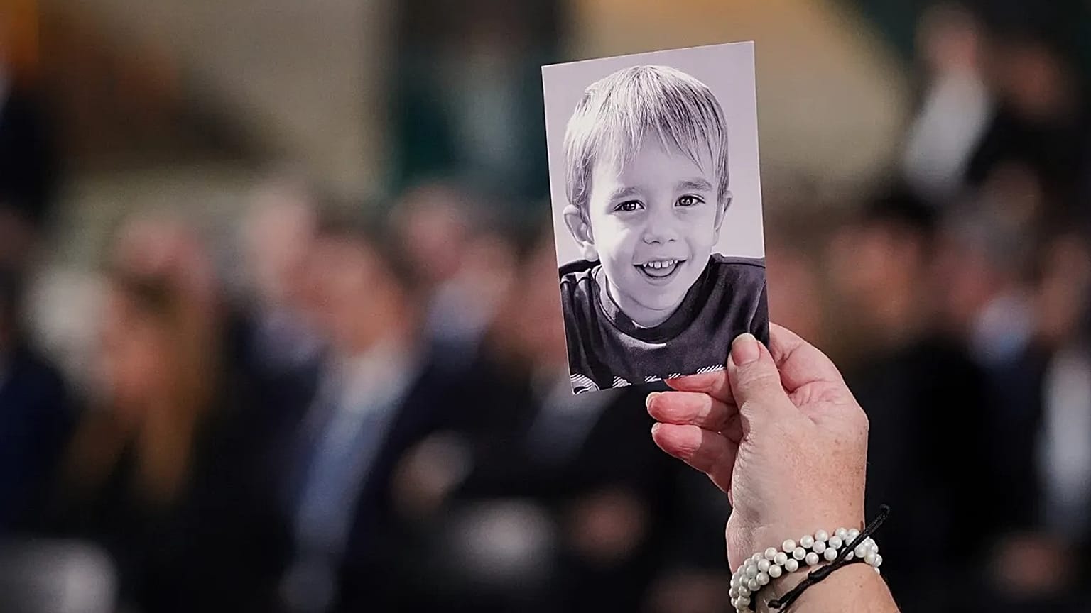 Public figures and relatives of the victims attend a memorial ceremony marking one year since floods that killed more than 230 people in Valencia, 29 October, 2025