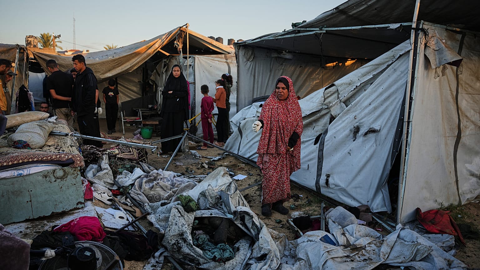 Deyr El Balah'ta Filistinlilerin yaşadığı kamptan bir görüntü, 29 Ekim 2025