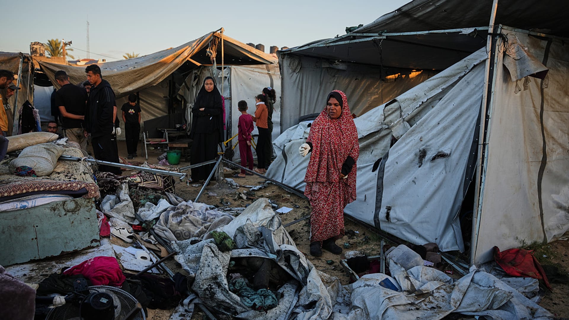 Deyr El Balah'ta Filistinlilerin yaşadığı kamptan bir görüntü, 29 Ekim 2025