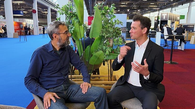 Euronews-Reporter Hans von der Brelie im Gespräch mit Sunfire-Gründer und CTO Christian von Olshausen am Rande der Welt-Wasserstoff-Woche in Kopenhagen.