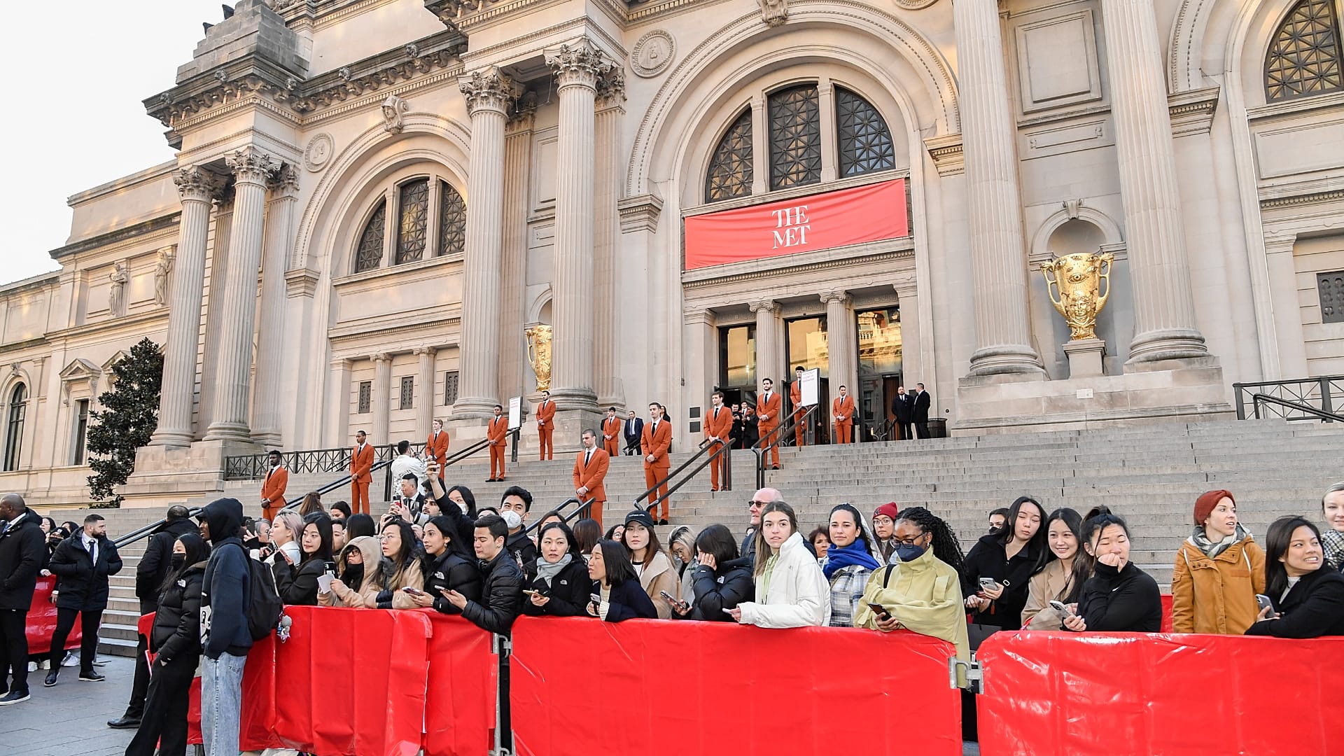 Εξωτερική άποψη του Μητροπολιτικού Μουσείου Τέχνης στη Νέα Υόρκη, Ηνωμένες Πολιτείες, 29 Μαρτίου 2023