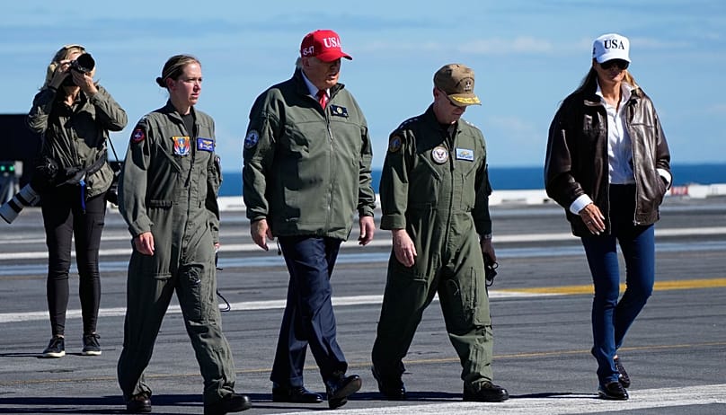 بازدید دوناد ترامپ، رئیس جمهور آمریکا از ناو آمریکایی