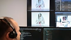 Un expert albanais travaille à l’Agence nationale de la société de l’information comme « ministre » de l’IA, Diella, nom signifiant « Soleil » en albanais.