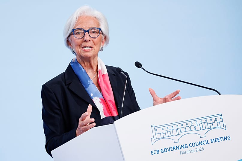 La présidente de la BCE, Christine Lagarde, s'exprime lors de la conférence de presse qui suit la réunion du Conseil des gouverneurs à Florence, en Italie, le jeudi 30 octobre