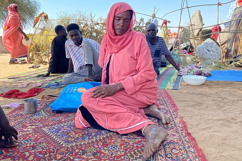 نازحون سودانيون من مدينة الفاشر، بعد مقتل مئات المدنيين على يد قوات الدعم السريع في إقليم دارفور الغربي، الخميس 30 أكتوبر 2025.