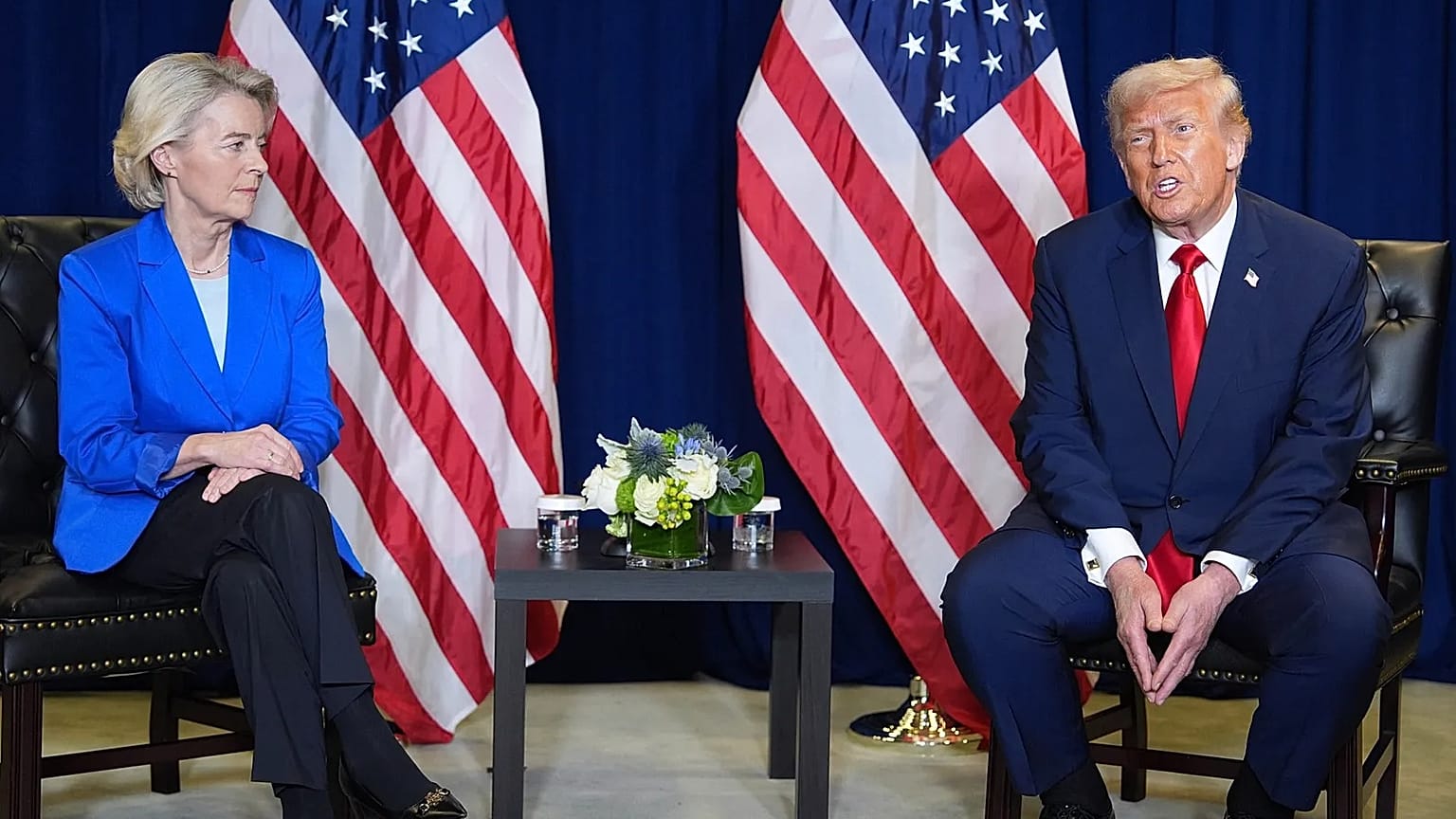 Donald Trump se reúne con la presidenta de la Comisión Europea, Ursula von der Leyen,  el 23 de septiembre de 2025, en Nueva York.