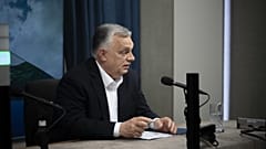 O Primeiro-Ministro no estúdio da Rádio Kossuth