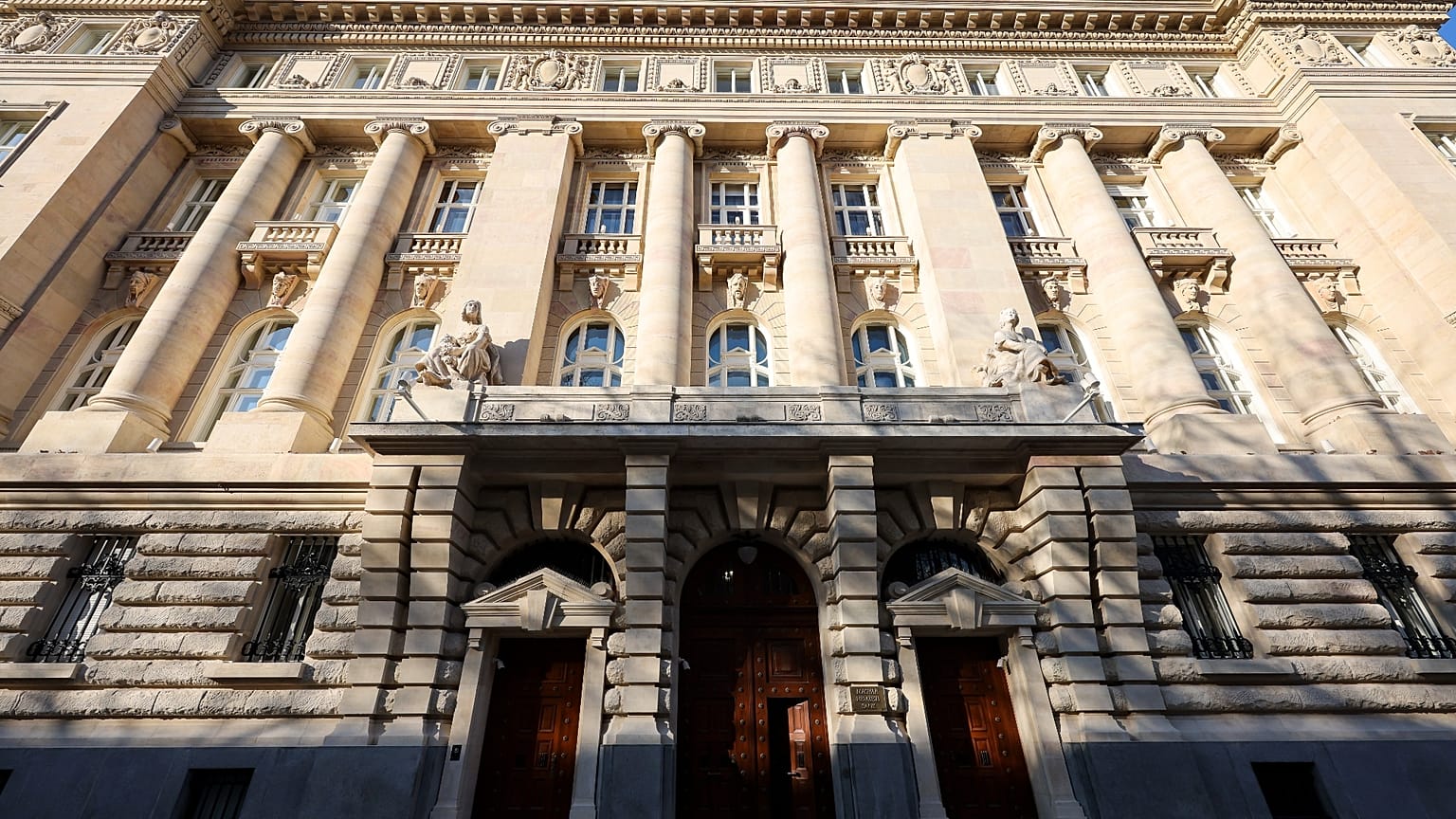 A Magyar Nemzeti Bank (MNB) megújult Szabadság téri székháza az épületben tartott sajtóbejárás napján, 2025. február 17-én
