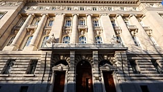 A Magyar Nemzeti Bank (MNB) megújult Szabadság téri székháza az épületben tartott sajtóbejárás napján, 2025. február 17-én