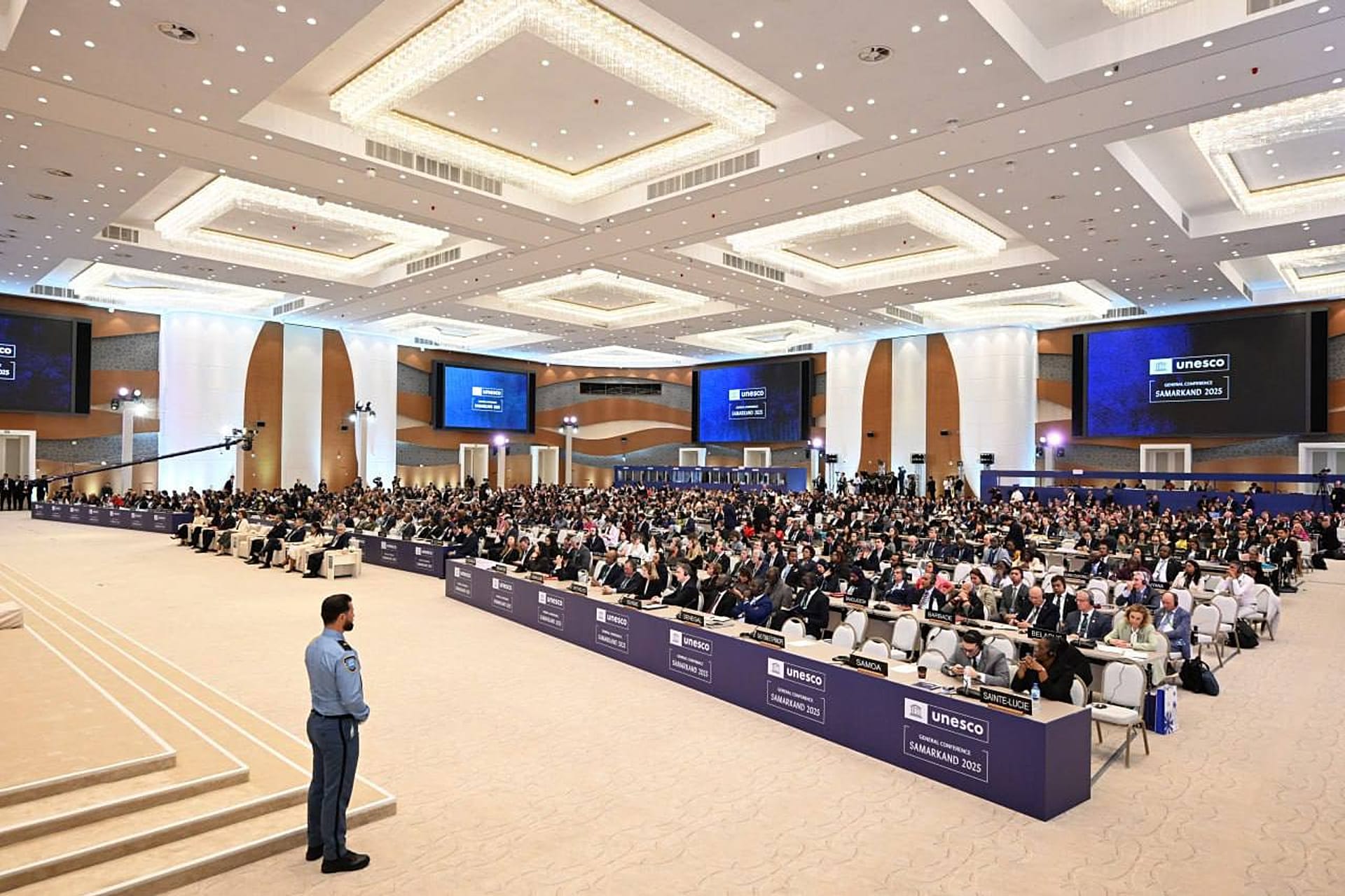 Uzbekistan unveils education and AI initiatives at UNESCO conference in ...