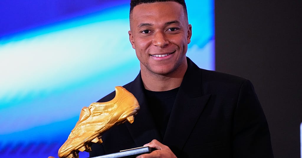 Real Madrid’s Kylian Mbappé awarded Golden Boot for the first time Real Madrid’s Kylian Mbappé awarded Golden Boot for the first time