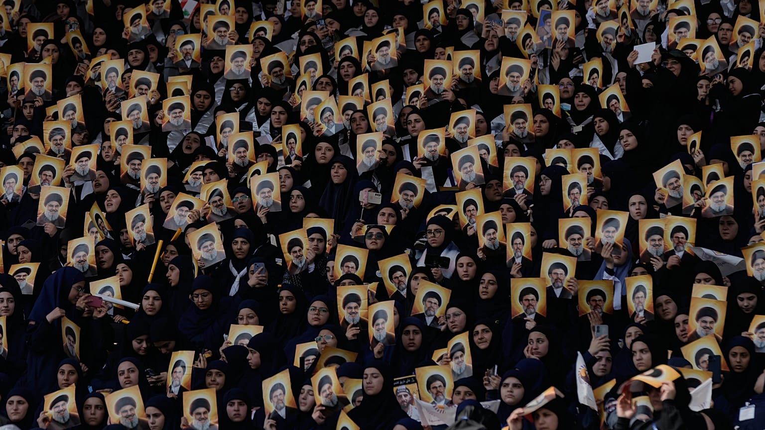 كشافة المهدي التابعة لحزب الله، ملعب المدينة الرياضية في بيروت، لبنان، الأحد 12 تشرين الأول/أكتوبر 2025.